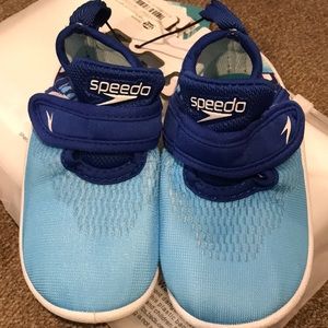 Boy’s speedo water shoes